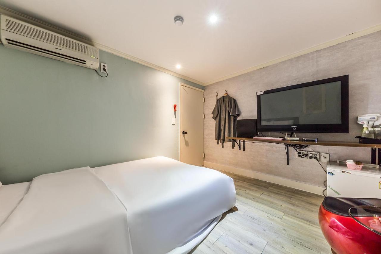 In Seoul Sinchon Goguma Hotel Eksteriør billede